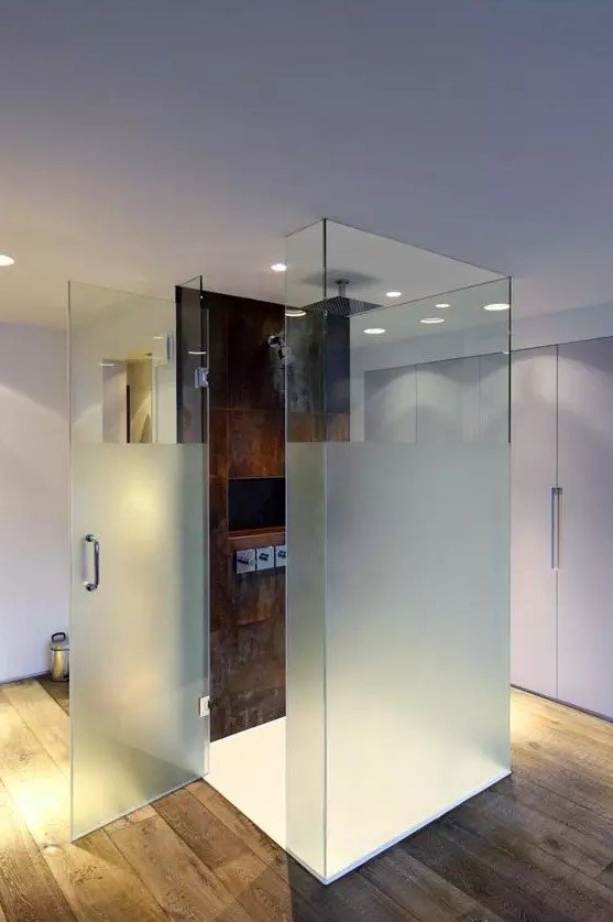 Shower Space with Frosted Glass and Tiled Wall