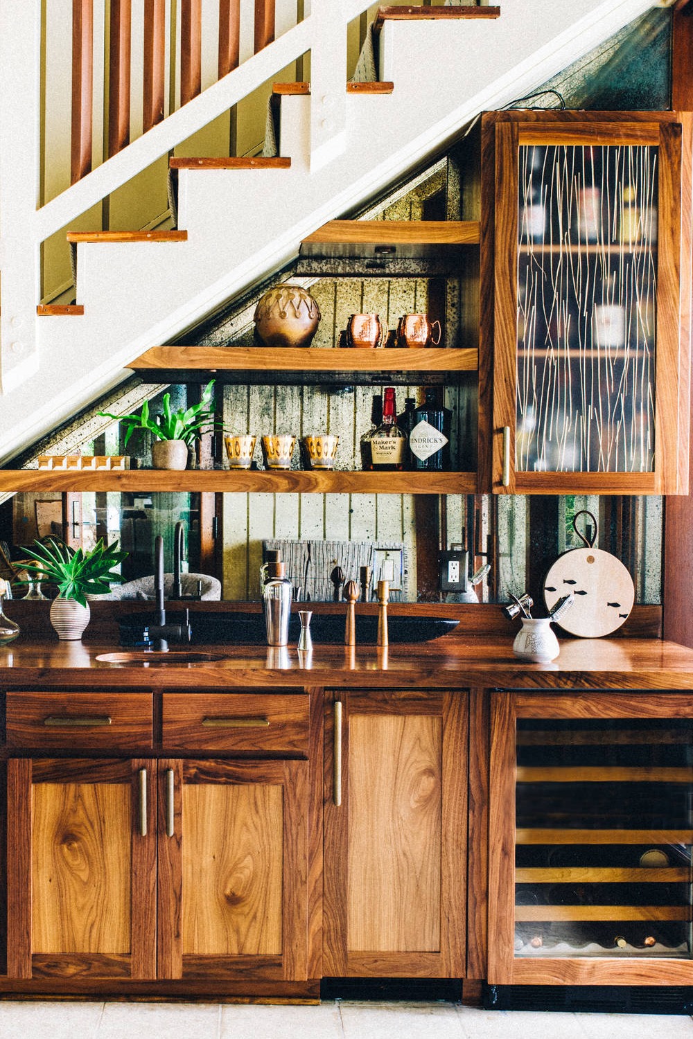 Minimalistic Basement Bar with Stone Countertop Highlights