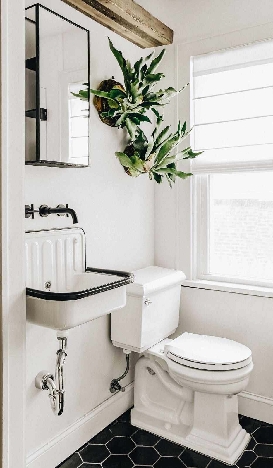 Country Cottage Black and White Bathroom