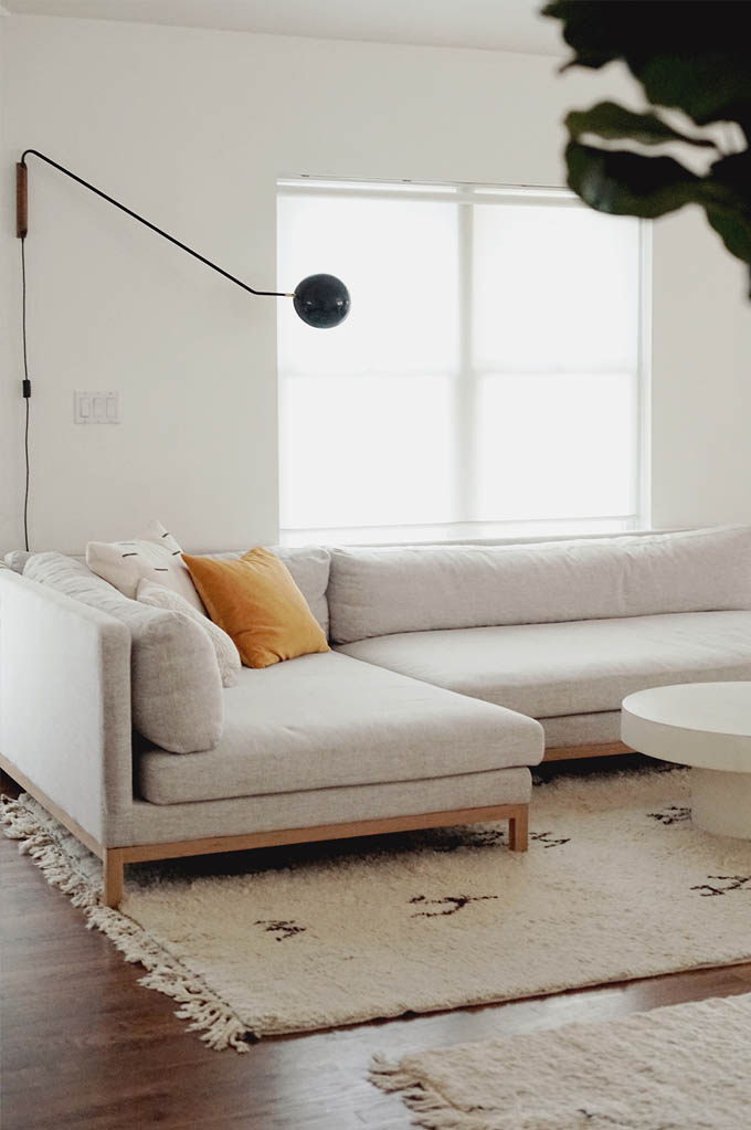 Minimalist Style Living Room with a Serene Palette