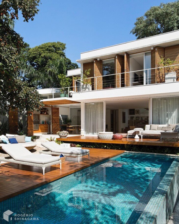 Tonal Deck Pool with Rustic Wooden Accents